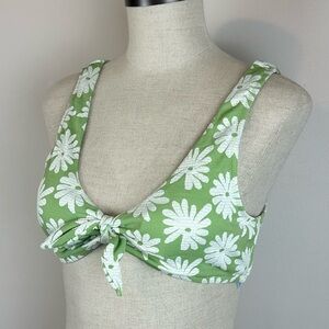 Cupshe Green Floral Bikini Top Size Large